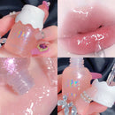 O leite em forma de borboleta pode um protetor labial hidrata e hidrata a superfície do espelho, com lábios cintilantes e pouty